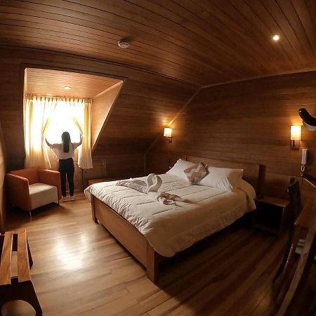 Hotel Heidinger Оксапампа Екстериор снимка