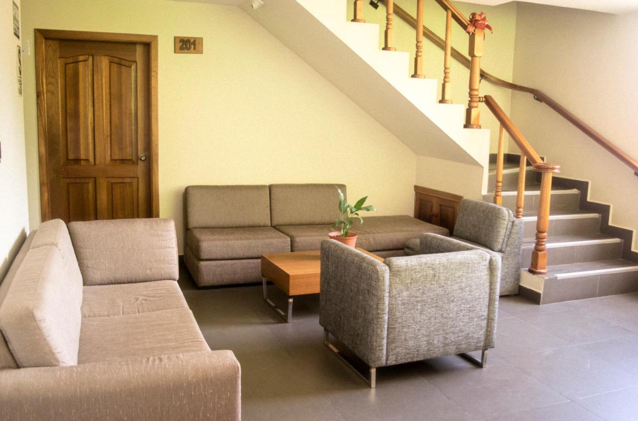 Hotel Heidinger Оксапампа Екстериор снимка