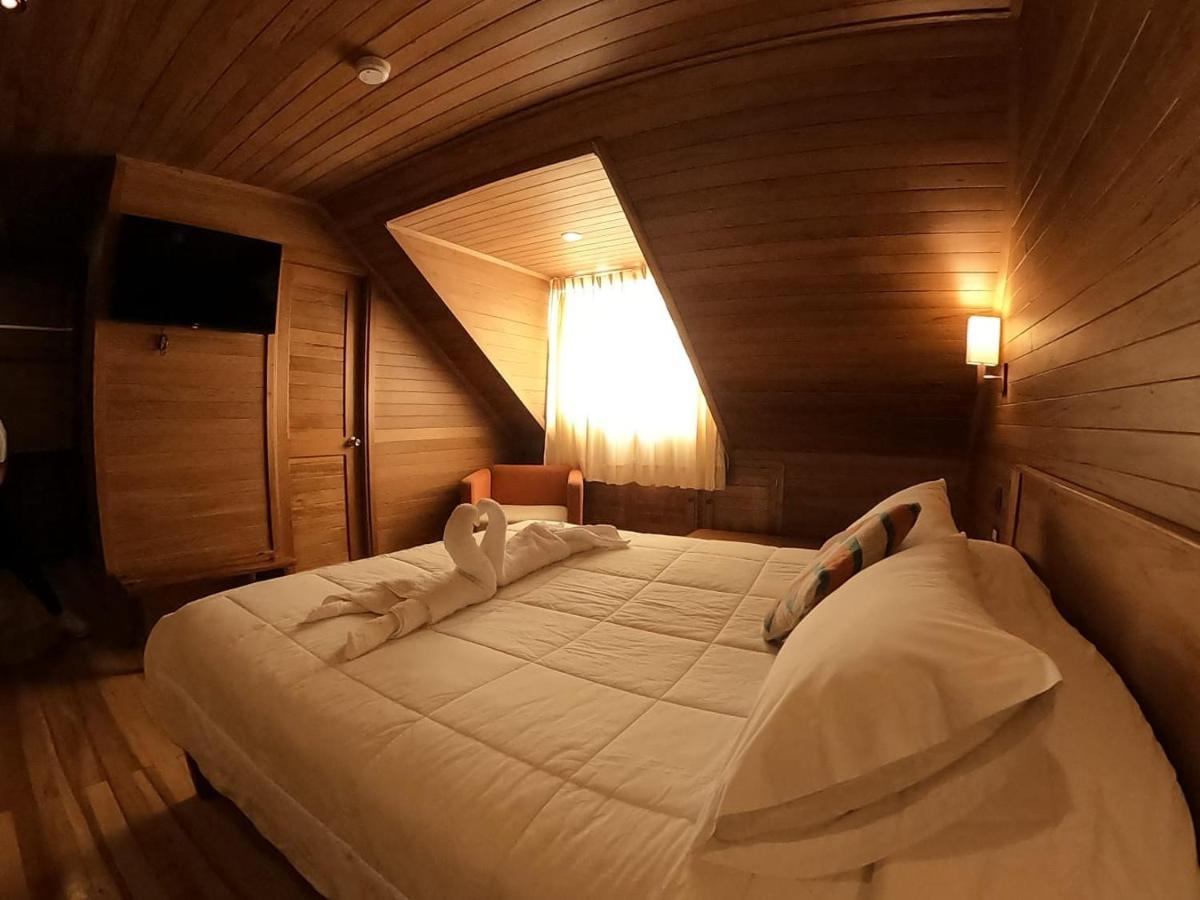 Hotel Heidinger Оксапампа Екстериор снимка