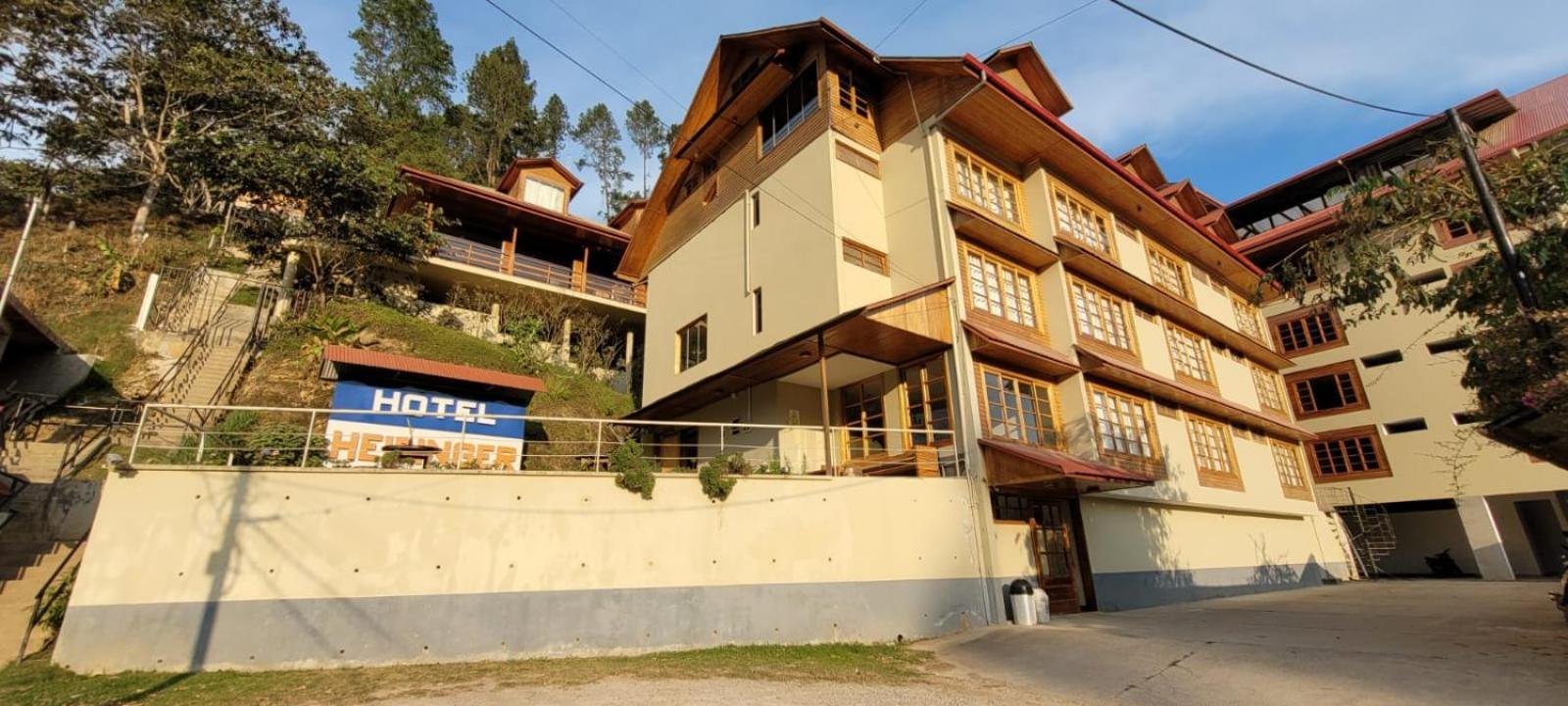 Hotel Heidinger Оксапампа Екстериор снимка